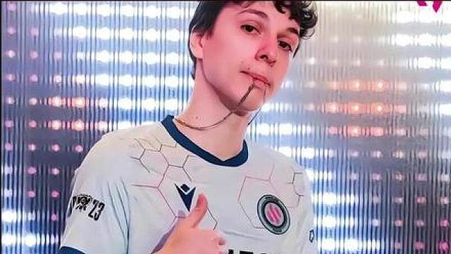 【S13】有人输了比赛，大家依旧愿意叫他神王，但有的人输了比赛，依旧说自己是世界第一上单