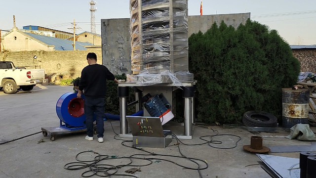 化工干燥热料降温提升机 氟化工锂化工粉体降温设备