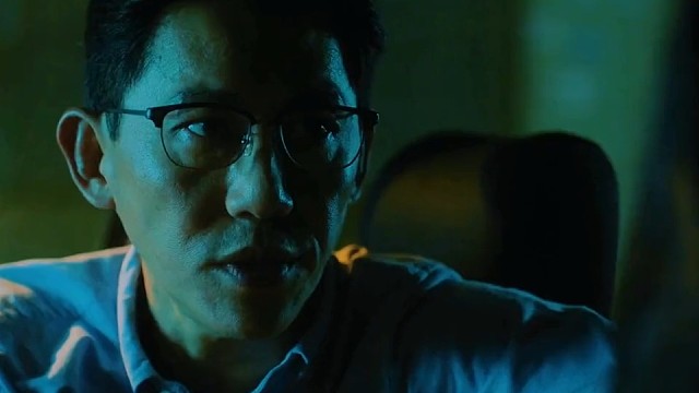 男子变性后被歧视，就连女儿都嫌弃他