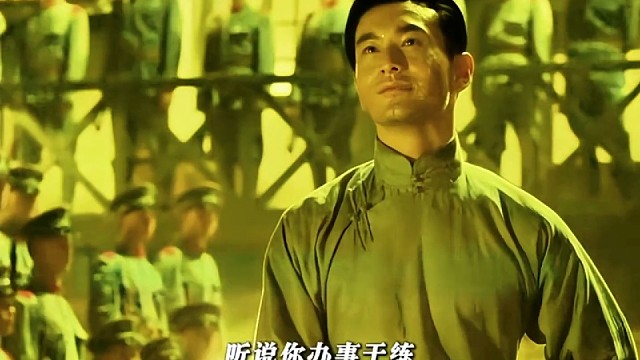 小兰春到底有什么魔力，给少帅迷成这样！#神仙剪刀手 #犯罪动作