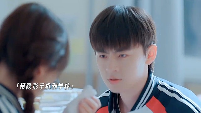 本以为是高智商的隐藏，没想到秒被老师拆穿!#它在掌心呼啸而过  #它在掌心呼啸而过开播