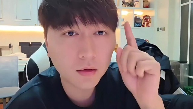 处理周周跟大王和虎子矛盾，对周周进行停播#小小小酷哥