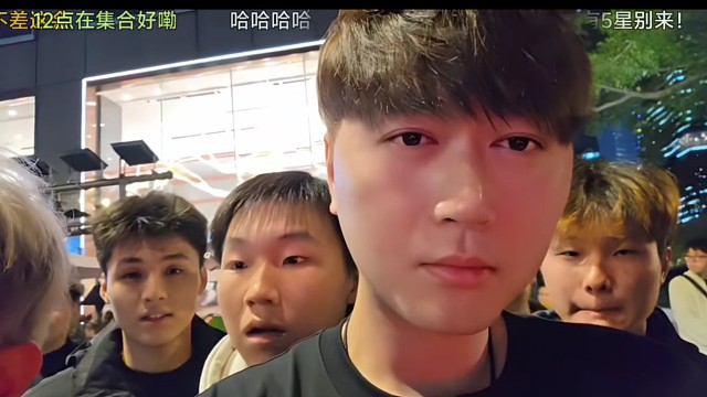 廣州水友稱讚彈幕太快，根本看不清