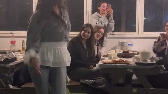 临时被cue咱中国女人也绝不扭捏