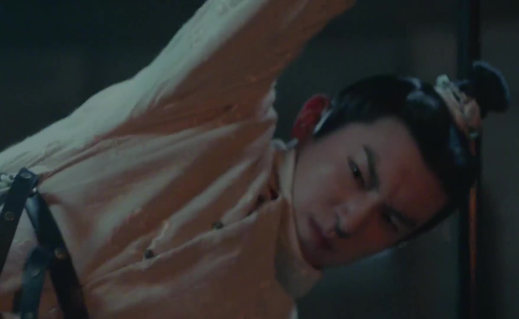 说最狠的话挨最毒的打，最强金吾卫三刀流简直不要太帅！