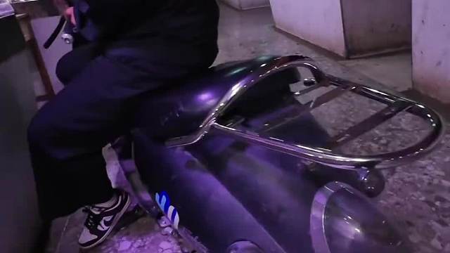 二年级学生 ｜ 记录放学后的日常生活。今天把最爱吃的鸡腿让给了妈妈。  ​