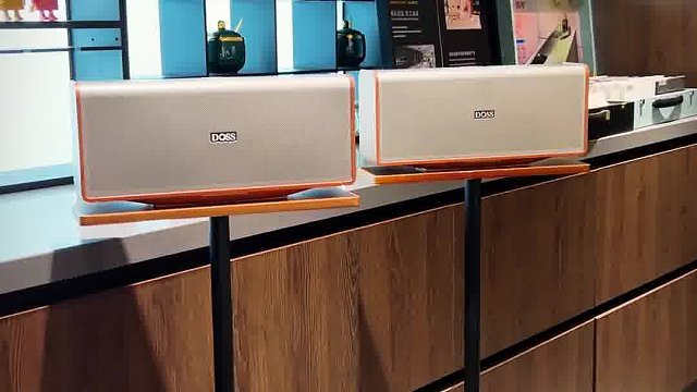 这才是全景声音响该有的沉浸感！DOSS魔砖200