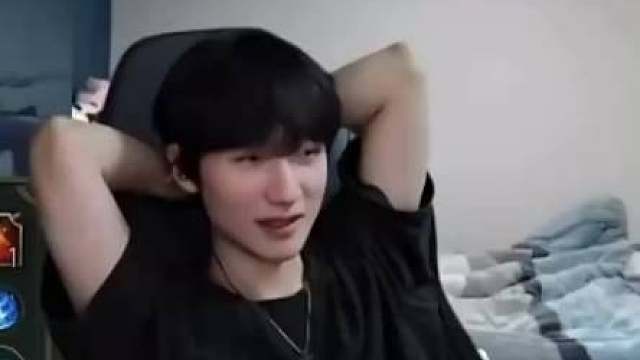 醒醒Viper已经去BLG了peanut谈KeSpa决赛：Let‘ sGo Viper！ Peanut直播，谈KeSpa决赛； Q：T1 和HLE的K杯决赛支持谁？ ：我得给Viper加油，Let‘ sGo Viper！ ： …..Viper现在在中国 ​​​