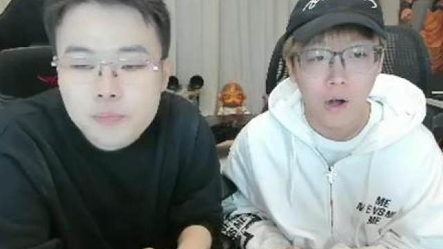 陈泽杯表演赛，成成大王一穿三