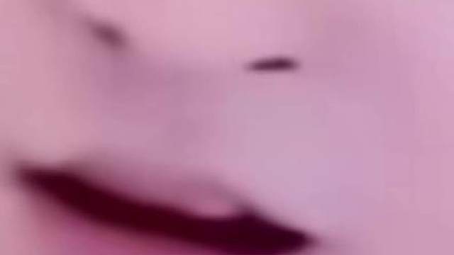 表哥表哥 为什么你的嘴角一直在抽搐啊