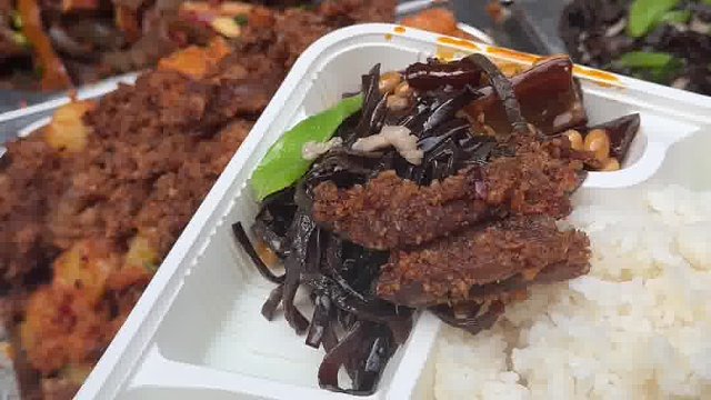 十元盒饭