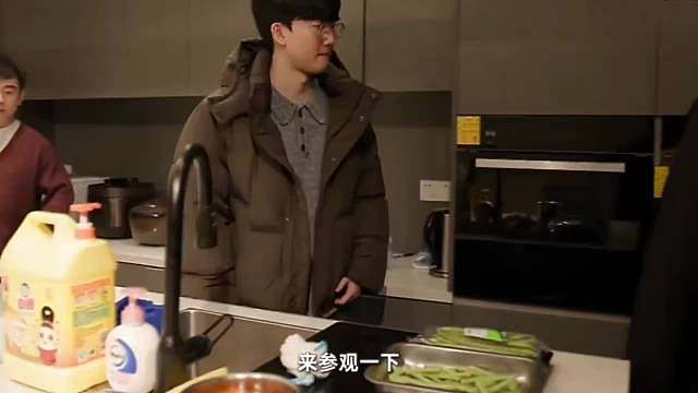 BLG大厨阿姨没听出Viper是韩国人:哇！你中文说的好好啊！ ​​​