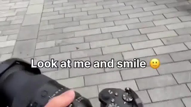 陌生人街拍，用指尖捕捉美丽瞬间。  ​