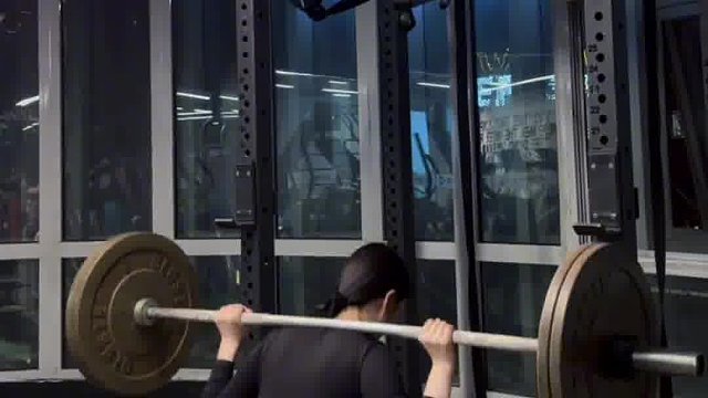 健身小白勇闯健身房，臀腿篇