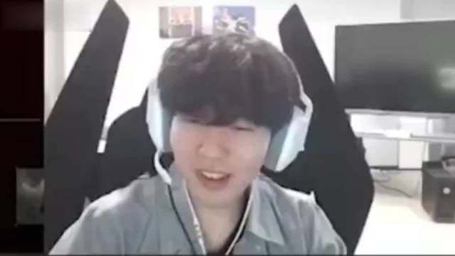 Rookie:是不是打得好和长得可以的都可以叫老公，你们叫Viper老公,那JKL打的好会叫他老公?还有叫男老婆也太可怕了 ​​​