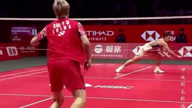 恭喜石宇奇直落两局战胜昆拉武特，晋级总决赛男单决赛！技术稳心态定，展现大将风范！决赛有戏，一哥冲鸭！ ​​​