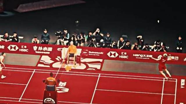 素材过新的巅峰对决（发布时间第二局还没打完） 羽毛球