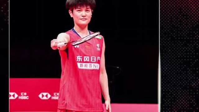 卫冕冠军王祉怡逆转晋级女单决赛，将第七次对决“大魔王”安洗莹，能否破咒成焦点。 北京时间12月20日，世界羽联年终总决赛女单半决赛展开。头号种子安洗莹直落两局（21-15、21-13）轻取山口茜，率先挺进决赛。 另一场半决赛中，世界第二王祉怡迎战泰国名将因达农。首局王祉怡状态慢热，以15-21告负；次局她稳住节奏，凭借拉吊突击以21-17扳平；决胜局因达农体能下滑，王祉怡乘势以21-11锁定胜局，