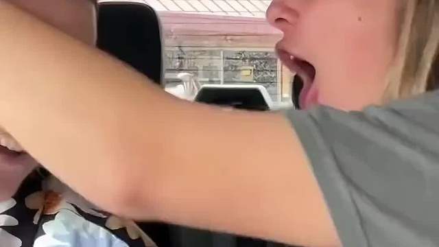 剃完胡子妻子的反应