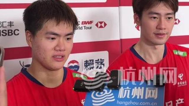 10-21、21-17、21-13逆风翻盘， 强势逆转印度“黑塔”好第二次闯入总决赛男双决赛，决赛将面对韩国组合金元昊/徐承宰。