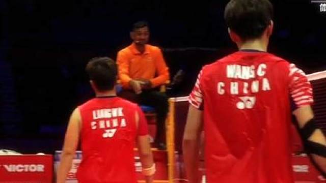 赛前很多人都认为以你们在本赛季的状态只能在小组赛游一圈，但你们将主动权握在了自己手中，连续复仇这一年里输过的对手，靠实力杀出了“死亡之组”，打进了总决赛的四强。王昶梁伟铿继续加油