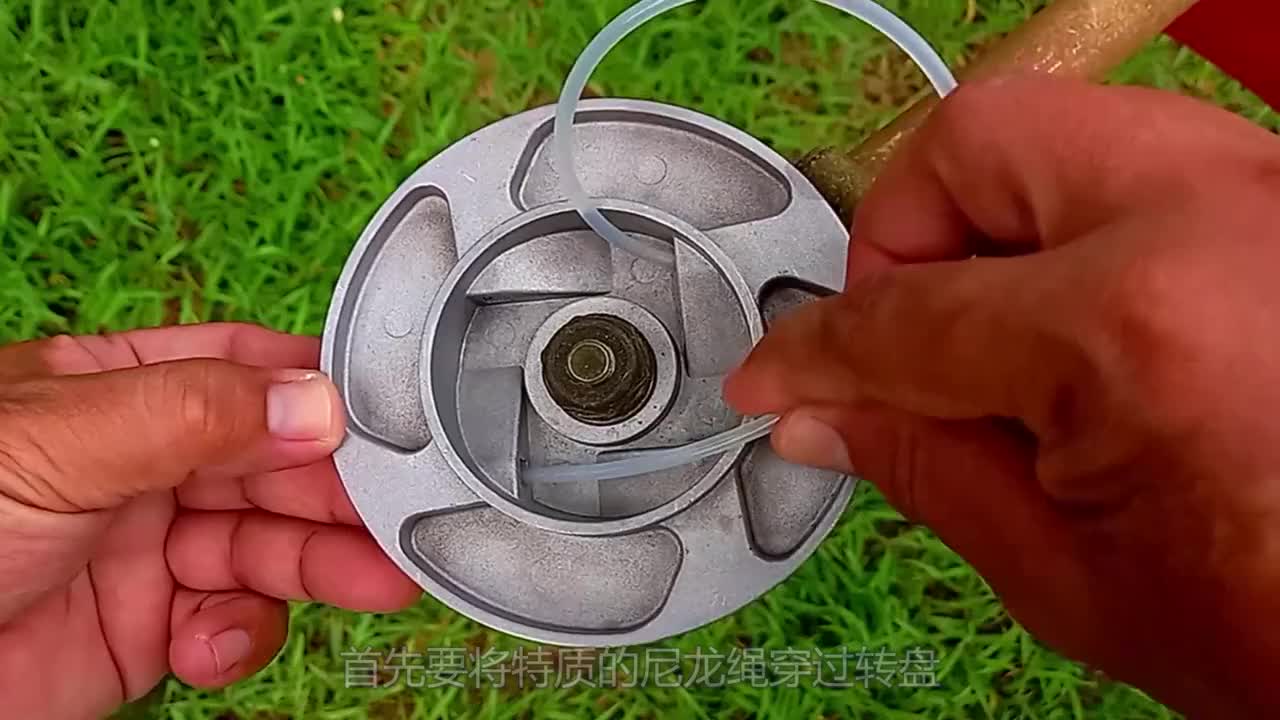 德国人除草为何会用一根绳子