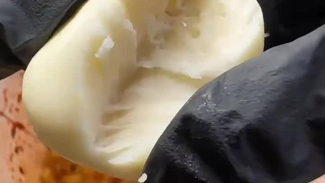 韩国便利店美食之超多芝士泡面  ​