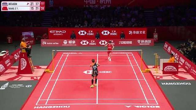 2025年世界羽联年终总决赛半决赛 王祉怡15-21/21-17/21-11因达农 王祉怡逆转晋级决赛！在今年苏杯输给因达农之后对其四连胜！交手记录追到了5-6 将在决赛与安洗莹争夺冠军（2025交手记录 0-7 ） 王祉怡上一次战胜安洗莹还是去年的总决赛 ，明天有机会吗？