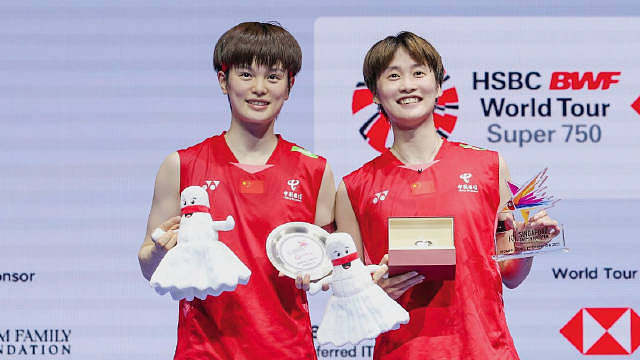 今日回顾2025赛季BWF世界巡回赛超级750新加坡公开赛 女子单打 陈雨菲 2:0 王祉怡 陈雨菲豪取赛季第四冠 国羽女单时隔11年再度包揽冠亚军 ​​​