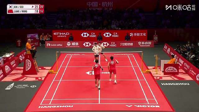 在21日进行的2025世界羽联世界巡回赛总决赛男双决赛中，中国选手梁伟铿/王昶不敌韩国组合金元昊/徐承宰获得亚军。继续加油！（记者：许仕豪、夏亮、丁文娴）