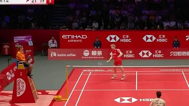 石宇奇的操作搞的现场观众乐开了花