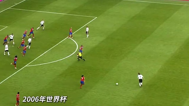 每次世界杯都热情洋溢，四年的等待换来奔跑在球场上