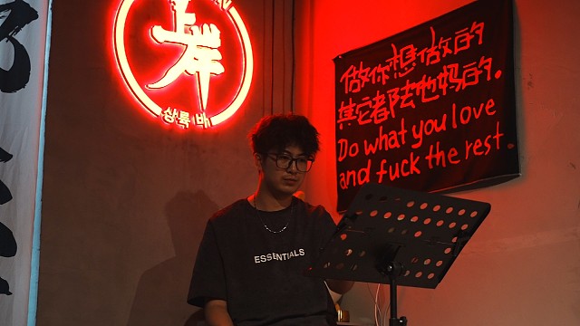 不会打王者的歌手不是好星星