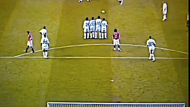 C罗的这个炸裂任意球好看吗