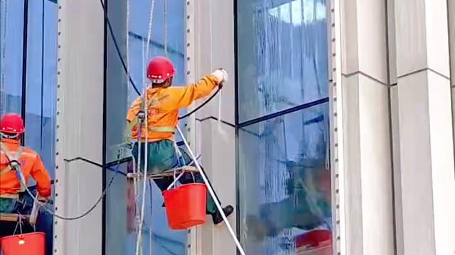 大成航空城市幕墙清洁者#大成航空 #低空经济 #无人机