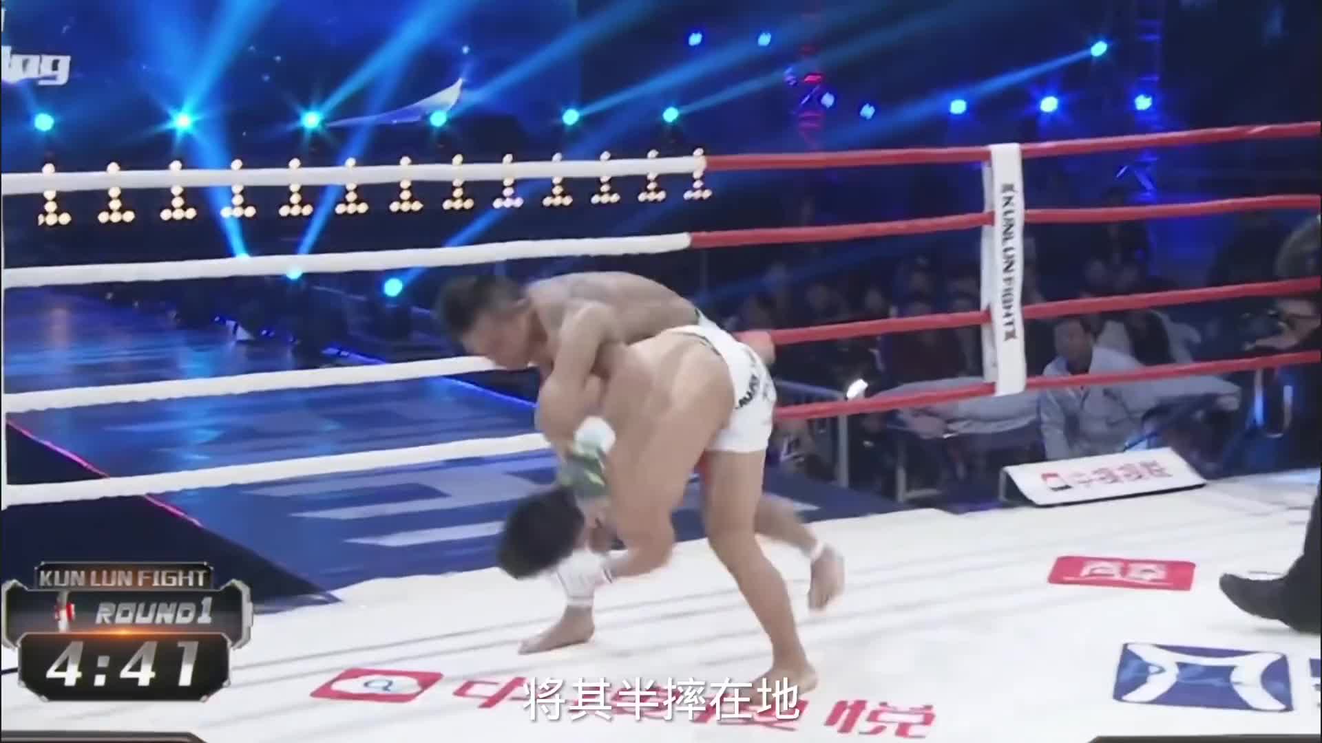 日本武士耍横中华虎，杨建平挥拳狂砸KO，谷山文隆惨叫求饶