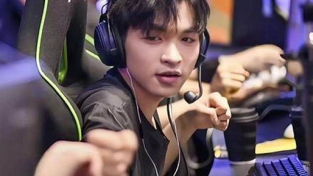 cxy的最后一场直播，超级无敌离谱对局！ 打出 2/17 历史最差战绩