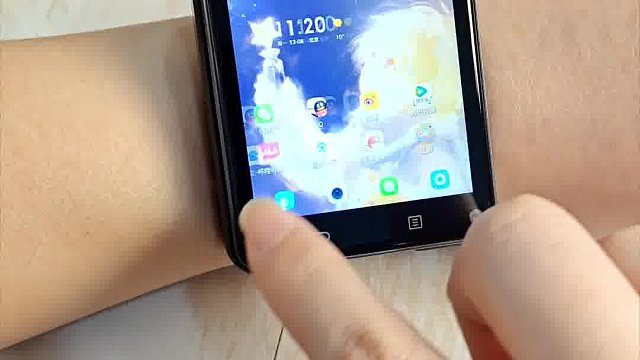 手机装里了？