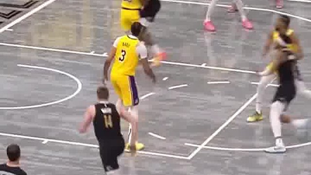 老詹最后抢断扣篮杀死比赛