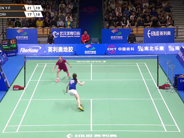 雨菲大帝把大堀彩打得瘫倒在地，可你们的女神实力也是不容小觑