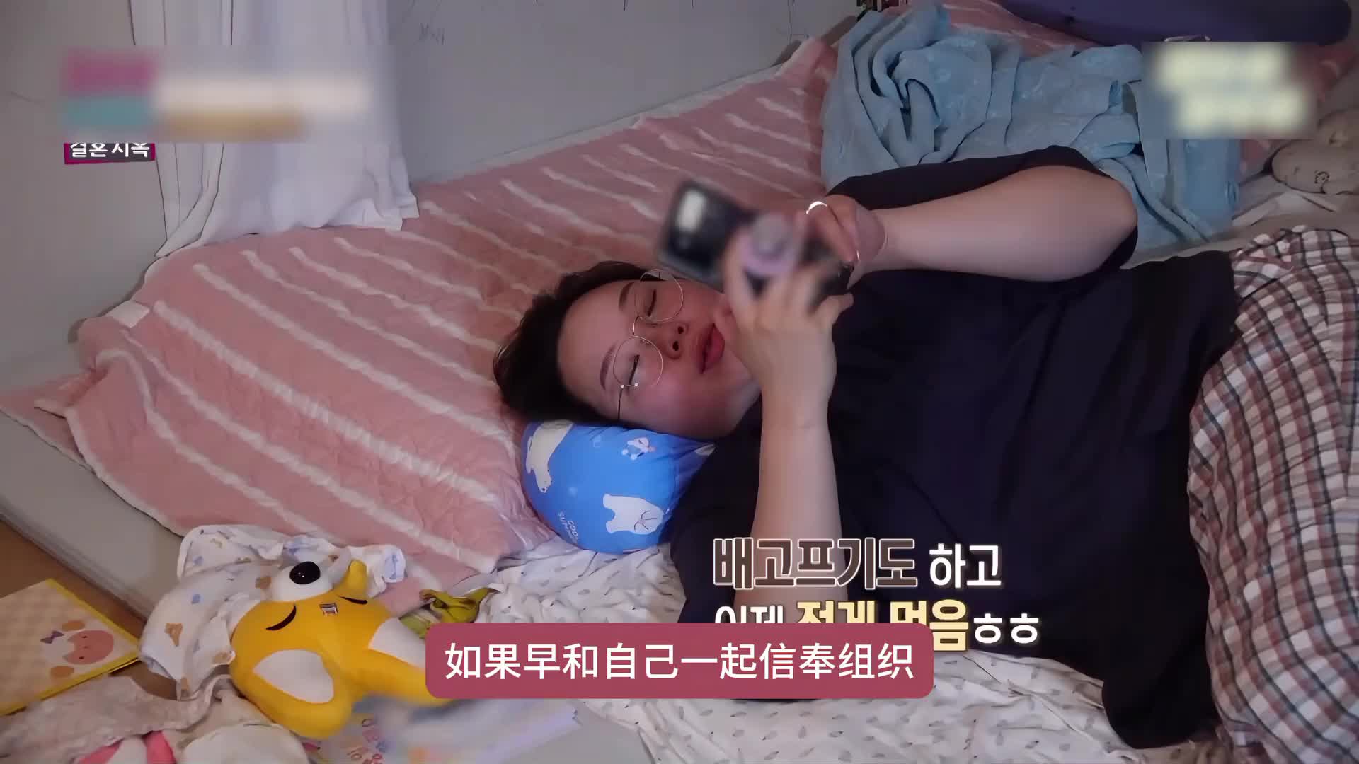 为了偷懒不给孩子做饭，丈夫辛苦工作她却大肆挥霍