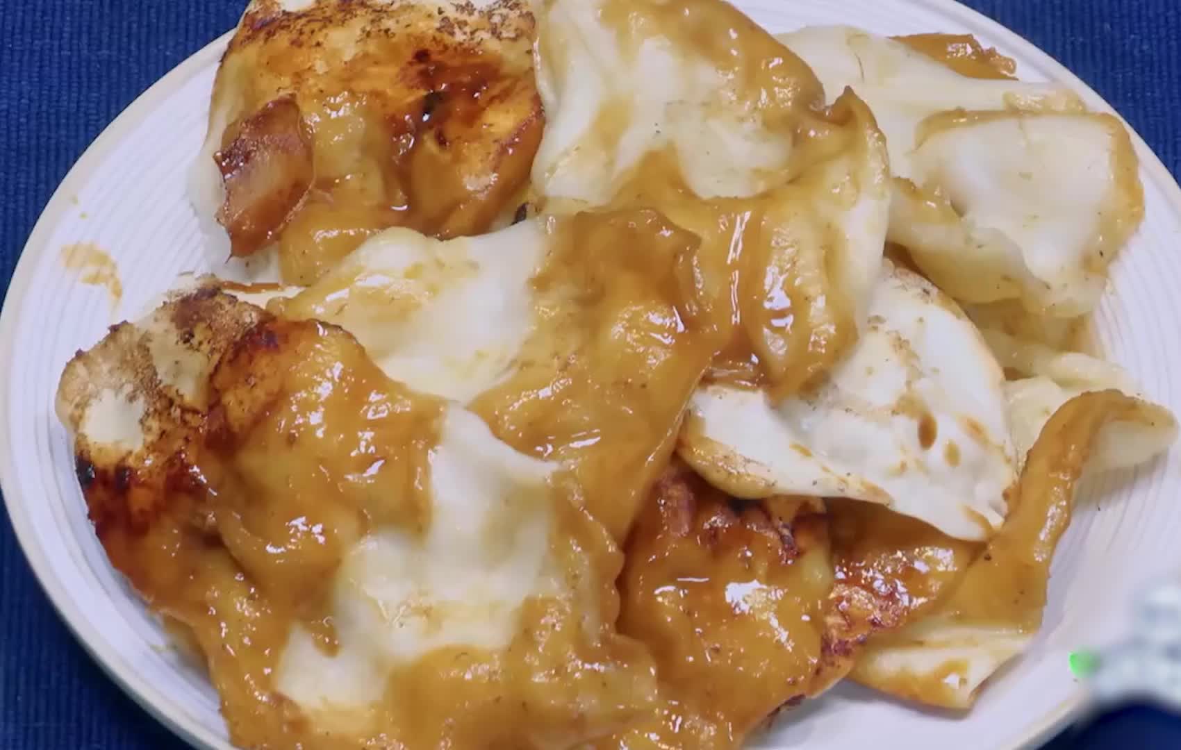 东北人的厨艺究竟有多好？贾冰的东北贴饼子让马丽变迷妹