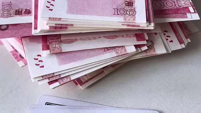 远离赌博，珍爱家庭！