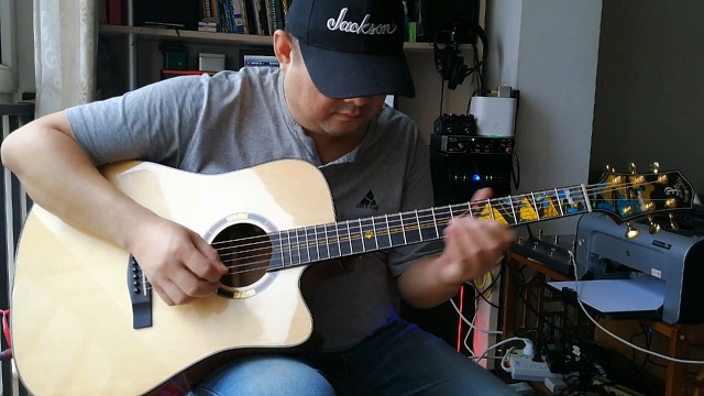 弹一段好听的木吉他solo西安张龙吉他教学