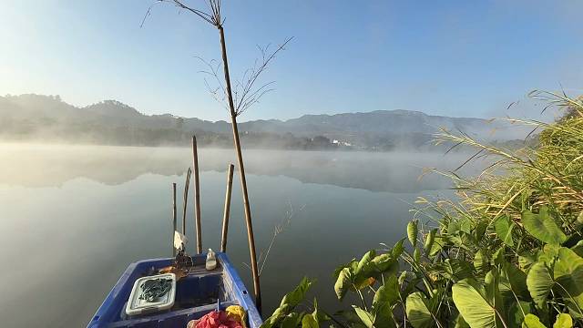 快乐有时很简单，捕捕鱼看看风景！