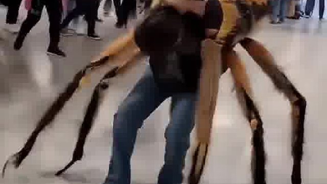 这个cos很有创意啊