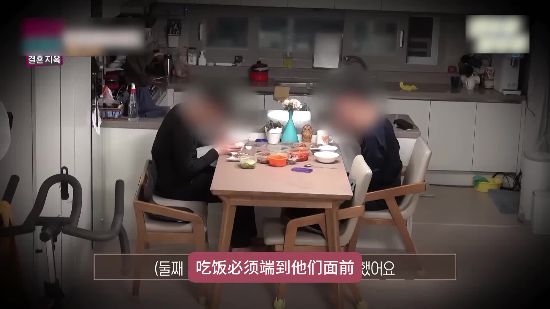 女人放弃事业照顾两个智障孩子，丈夫对家庭却漠不关心