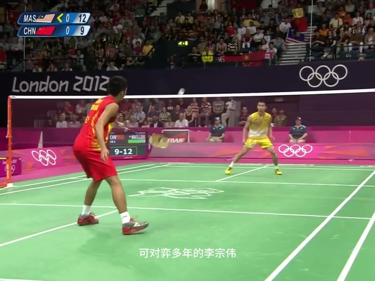 超级丹不仅打出时速400的跳杀，更是把地面踩出褶皱