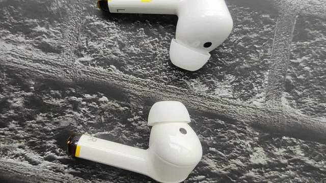 科大讯飞助听器和左点助听器比较？助听器哪家好？助听器推荐