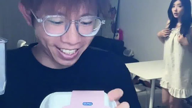 当男友半夜偷吃被抓包后…